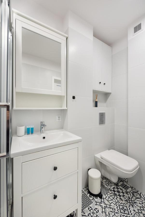 Nowogrodzka Grey Apartment Warszawa Zewnętrze zdjęcie