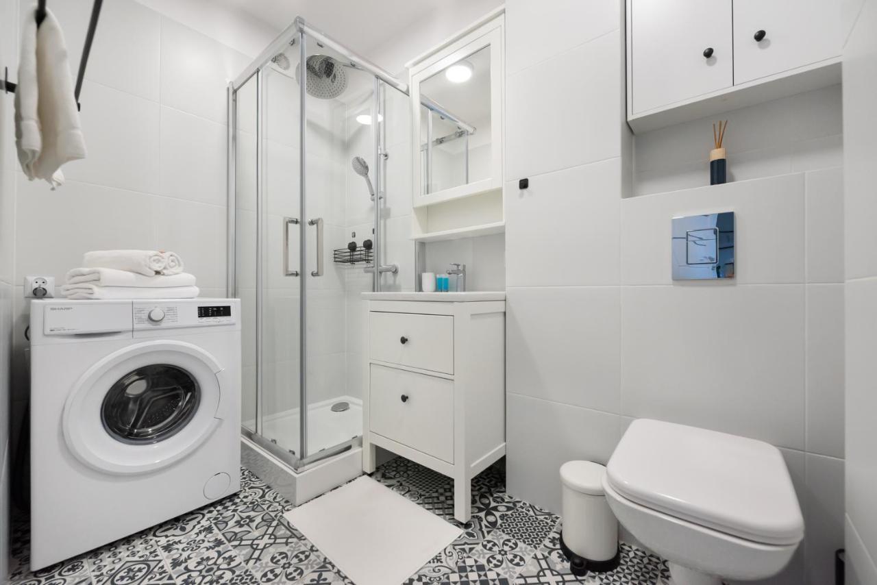Nowogrodzka Grey Apartment Warszawa Zewnętrze zdjęcie